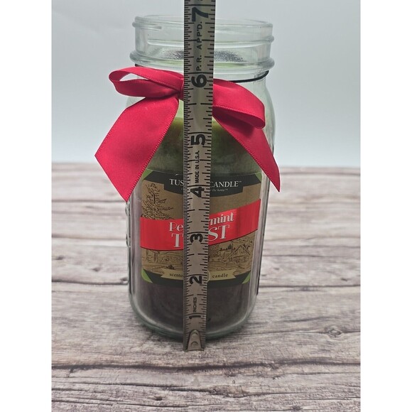 Tuscany Candle "Peppermint Twist" Layered Jar Candle 16oz NEW - Picture 7 of 10